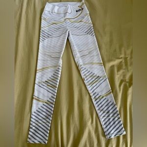 NWOT - White and Gray Legggins